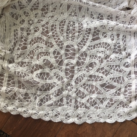 Nabee Anthropolgie lace top L/XL - Picture 2 of 3
