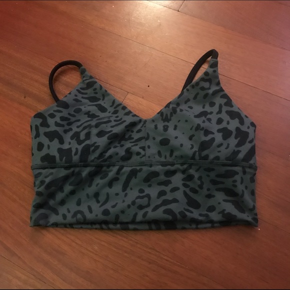 Lululemon crop top