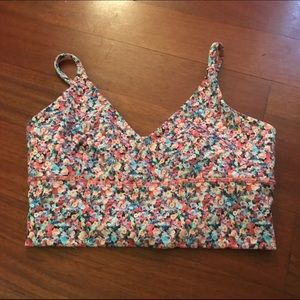 Lululemon crop top
