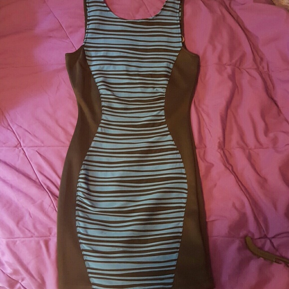 Dress - Picture 1 of 4