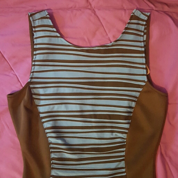 Dress - Picture 2 of 4