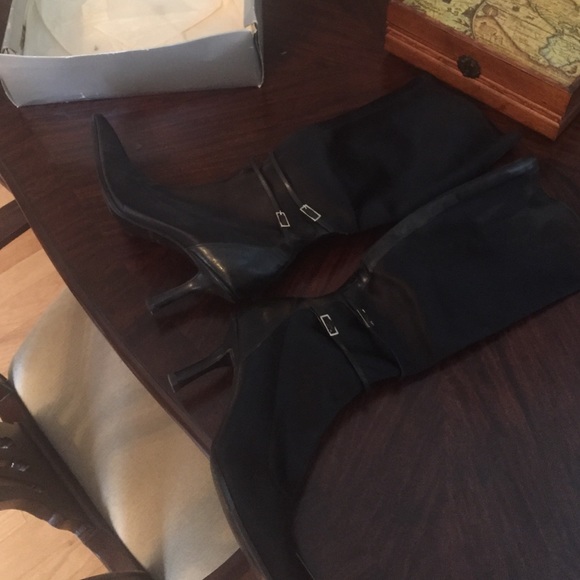 High heel boots