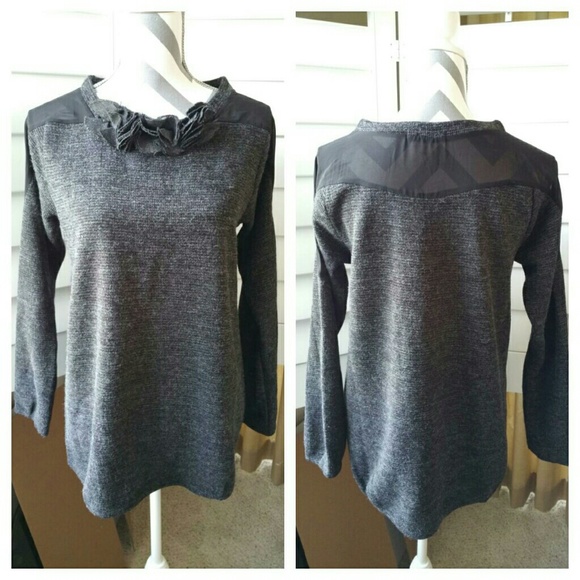 Edgy Gray & Black Heathered Structured Top