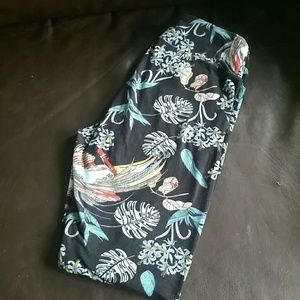Lularoe Bird leggings
