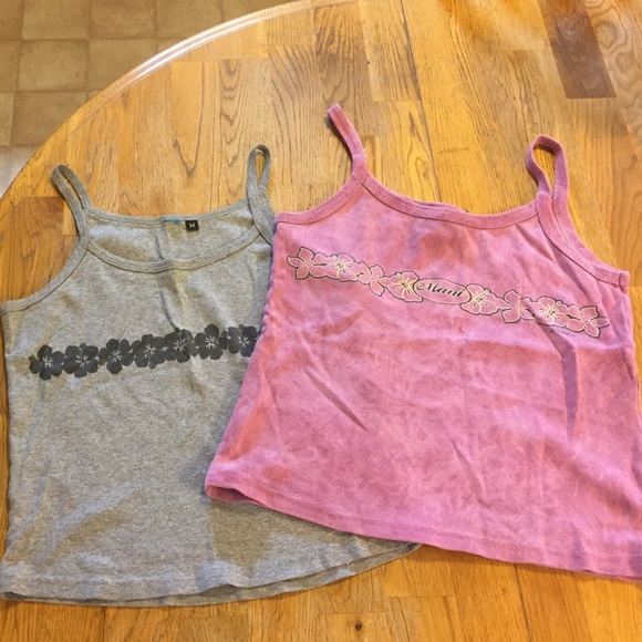 Tops - 2 used condition tanks, gray and pink