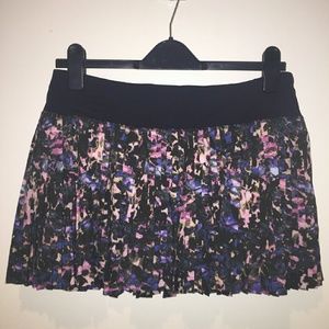 Lululemon Pleat To Street Skirt II Floral