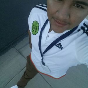 Meet your Posher, Adan