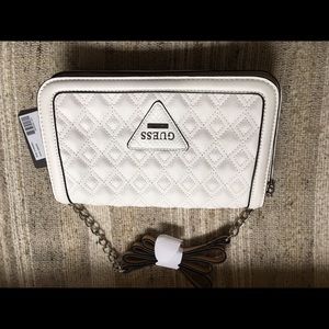 💝💝GRAND SALE💝💝Guess bag new never used