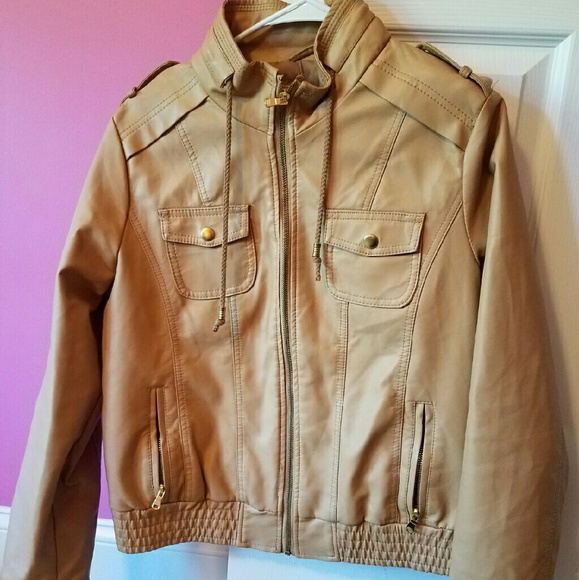 Leather jacket - Picture 2 of 3