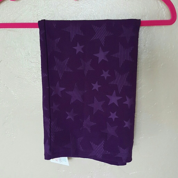 Small LuLaRoe Star Cassie - Picture 1 of 1