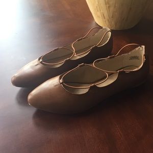 Tan ballerina flats