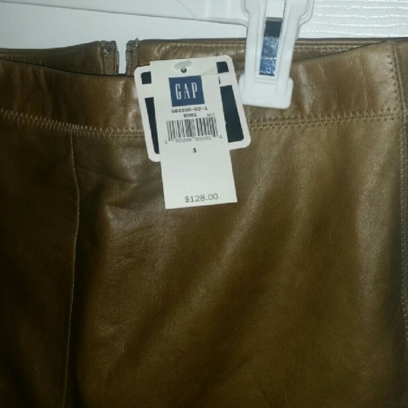 Gap olive green leather skirt - Picture 3 of 3