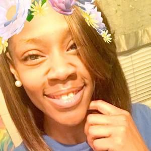 Meet your Posher, Akiesha