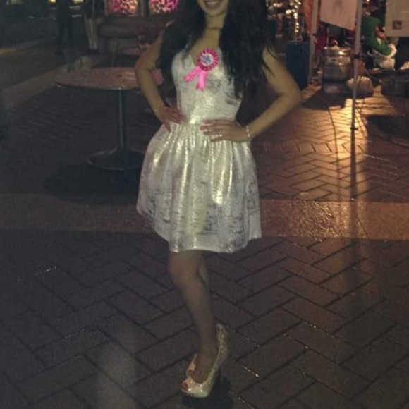 Occasional dress - Picture 1 of 1