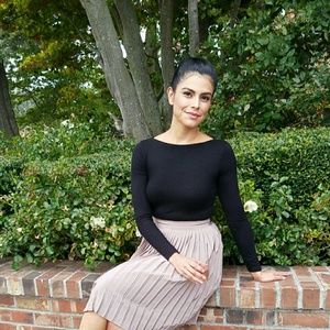 Meet your Posher, Adilene