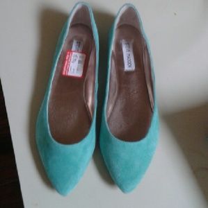 New Madden green flats