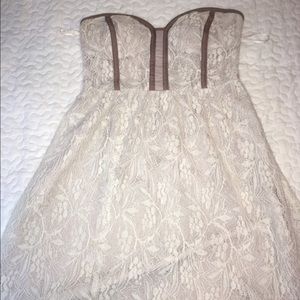 URBAN OUTFITTERS lace dress with bustier details