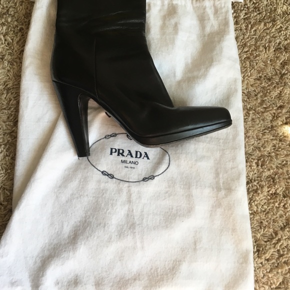 Prada boots - Picture 4 of 4