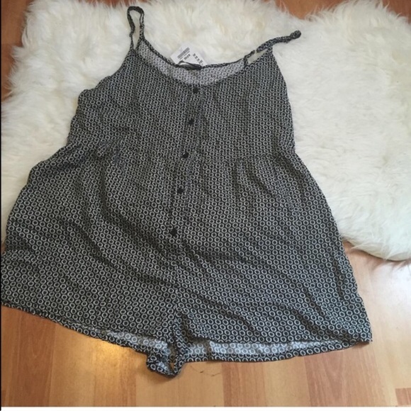 Brandy Melville floral romper