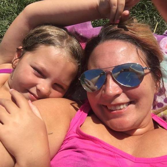 Meet your Posher, Alyssa - Picture 1 of 1