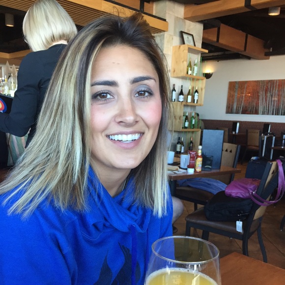 Meet your Posher, Kelli