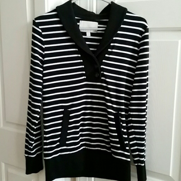 Women's sweater