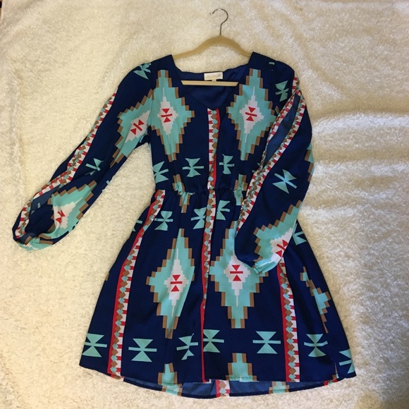 Aztec print fitted long sleeve dress