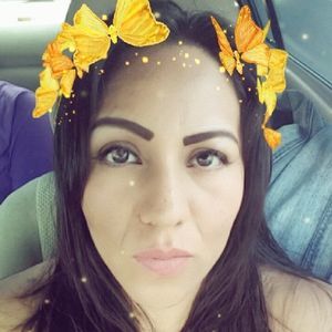 Meet your Posher, Yaquelin