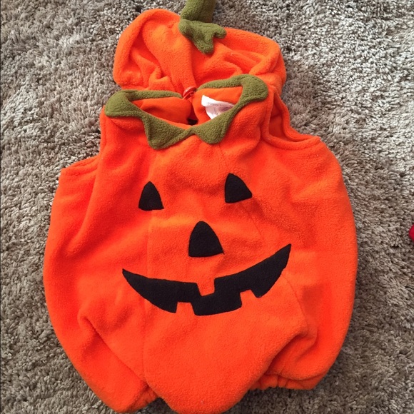 Cute baby pumpkin costume!