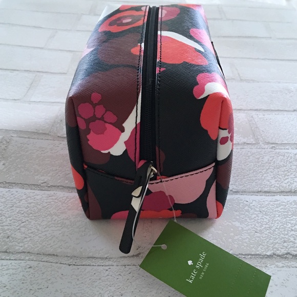 NEW!!! 5⭐️ Kate Spade Laurel Way Print Makeup Bag - Picture 4 of 4