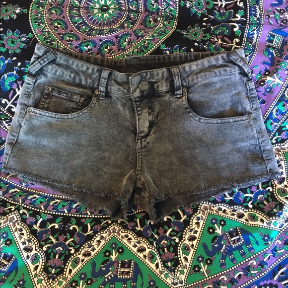 RVCA dark gray corduroy stretch short shorts.
