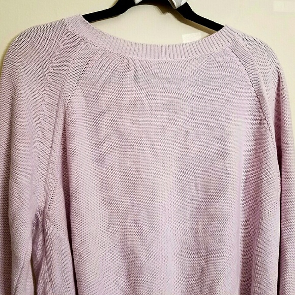 🌺LAST ONE🌺LIGHT ORCHID CUTOUT BACK SWEATER - Picture 3 of 4
