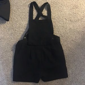 Short overalls
