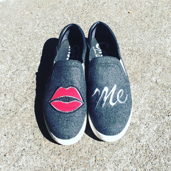 🔅SOLD🔅Sam Edelman "kiss me" kicks size 9