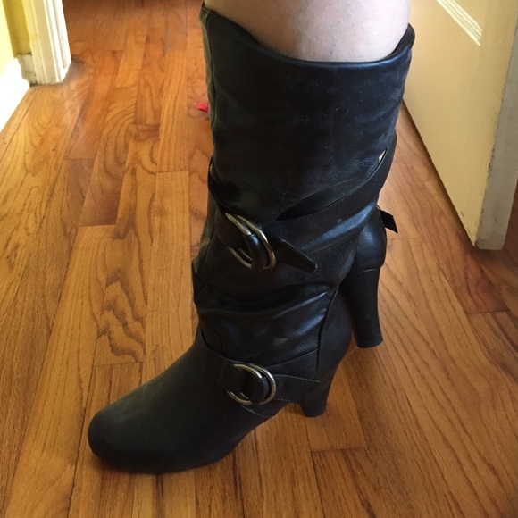 The perfect black boots!