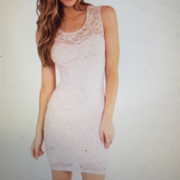 Tobi light pink space lace dress