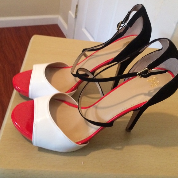 Shoes - Picture 3 of 3