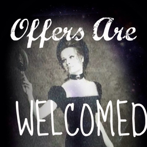 This Closet Welcomes Offers