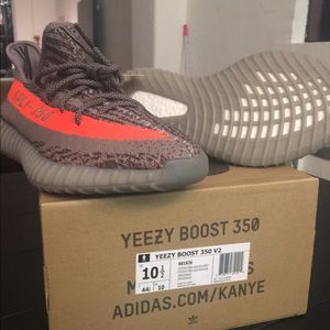 Yeezy Boost 350 v2 Beluga