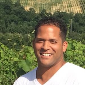 Meet your Posher, Dustin