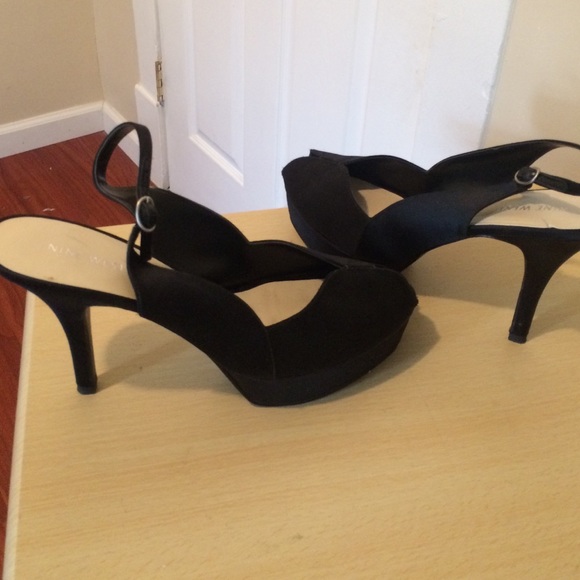 Shoes - Picture 3 of 3