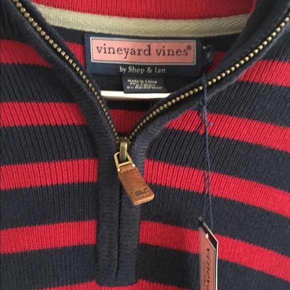 Vineyard Vines men's blue and red striped sweater