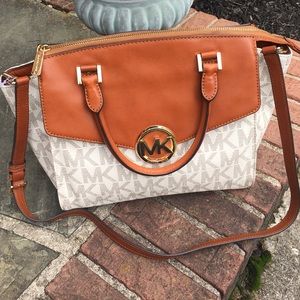 Michael Kors purse AUTHENTIC