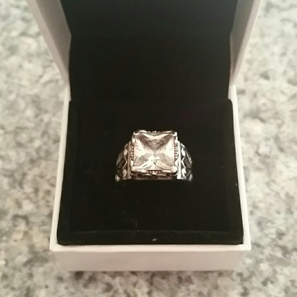 Beautiful silpada ring