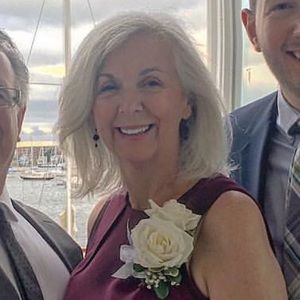 Meet your Posher, Debbie