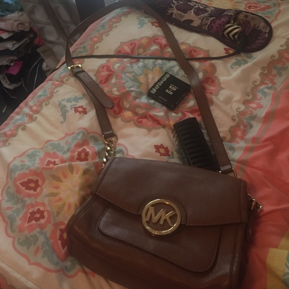 Micheal kors crossbody