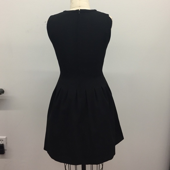 H&M Elegant Woven Crepe Dress - Picture 3 of 3