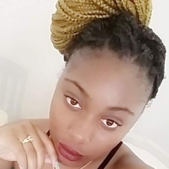 Meet your Posher, Te'aira