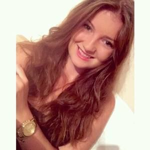 Meet your Posher, Claudia