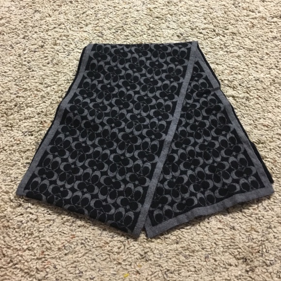 Coach scarf